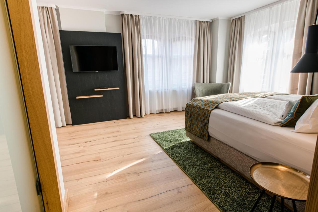 Weinhotel Freylich Zahn Freyburg Exterior photo